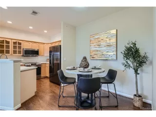 Photo #4: 4804838 Listing