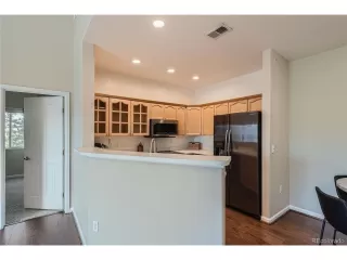 Photo #5: 4804838 Listing