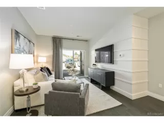 Photo #3: 4805455 Listing