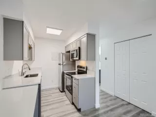 Photo #3: 4806379 Listing