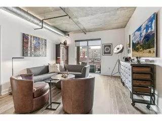 Photo #2: 4806984 Listing