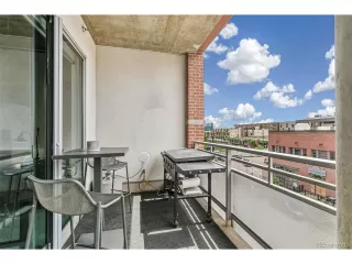 Photo #5: 4806984 Listing