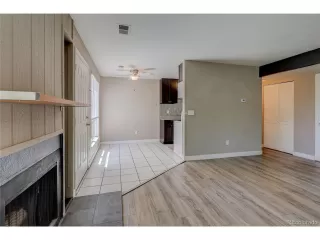 Photo #5: 4808757 Listing 