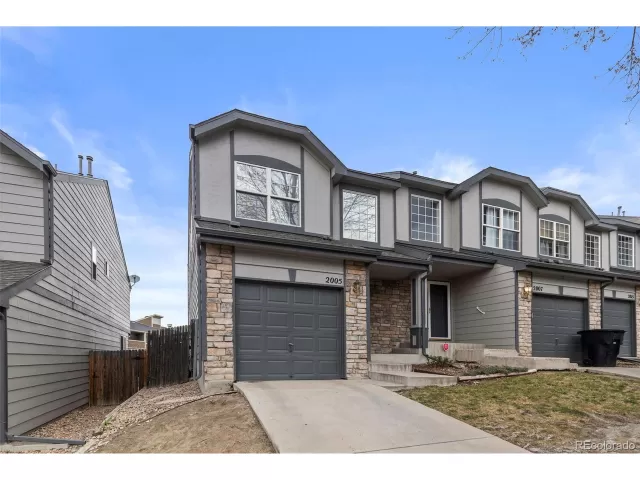 MLS: 4808785 Condo For Sale