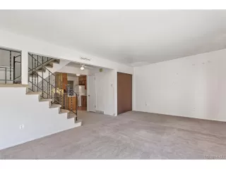 Photo #3: 4808887 Listing