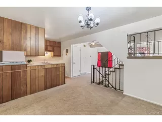 Photo #5: 4808887 Listing