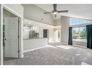 Photo #3: 4810404 Listing