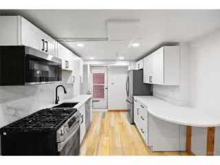 Photo #3: 4810814 Listing