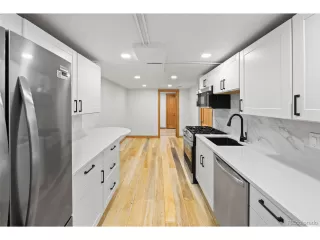 Photo #5: 4810814 Listing