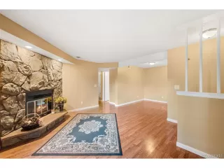 Photo #2: 4811846 Listing