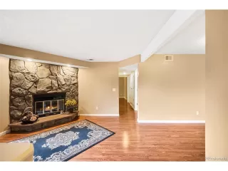 Photo #3: 4811846 Listing