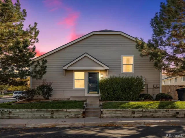 MLS: 4813149 Condo For Sale