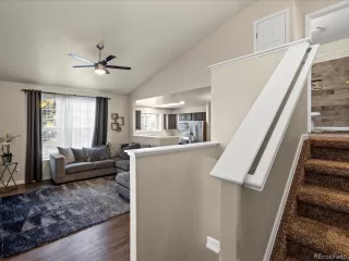 Photo #5: 4813149 Listing