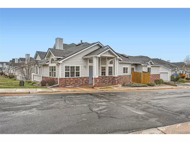 MLS: 4813755 Condo For Sale