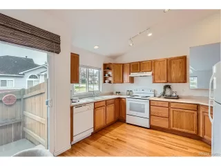 Photo #6: 4813755 Listing 