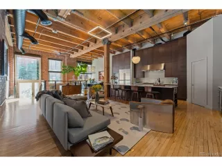 Photo #2: 4815258 Listing 