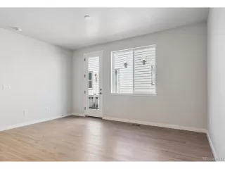 Photo #3: 4816538 Listing