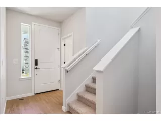 Photo #5: 4816538 Listing