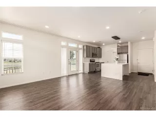 Photo #6: 4817789 Listing 