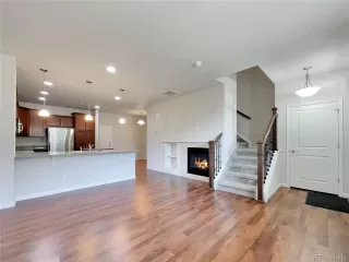 Photo #2: 4819194 Listing 