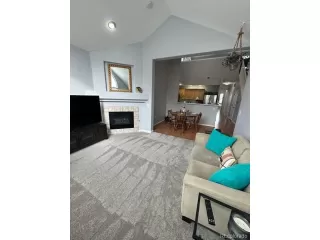 Photo #3: 4819618 Listing 