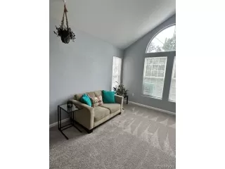 Photo #4: 4819618 Listing 