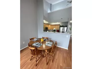 Photo #5: 4819618 Listing 