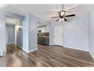 Photo #4: 4819732 Listing