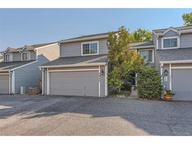 MLS: 4819782 Condo For Sale