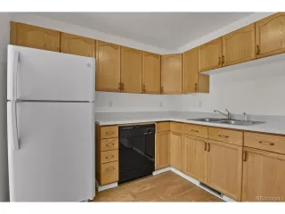 Photo #6: 4819802 Listing