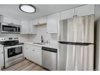 Photo #5: 4822030 Listing