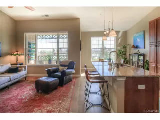 Photo #2: 4822699 Listing 