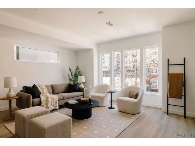 MLS: 4823067 Condo For Sale