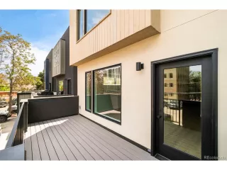 Photo #5: 4823067 Listing