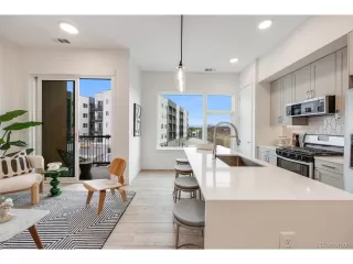Photo #6: 4823419 Listing 