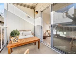 Photo #5: 4823733 Listing