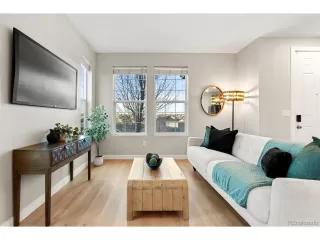 Photo #5: 4824631 Listing