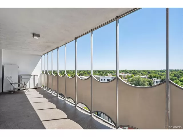 MLS: 4825089 Condo For Sale