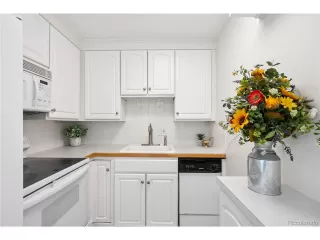 Photo #4: 4825089 Listing