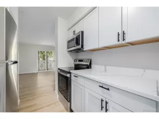 Photo #4: 4825678 Listing