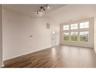 Photo #2: 4825931 Listing