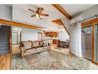 Photo #6: 4827041 Listing