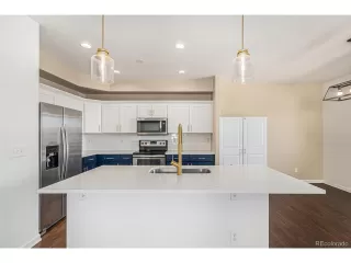 Photo #6: 4828160 Listing