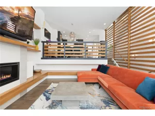 Photo #6: 4829796 Listing