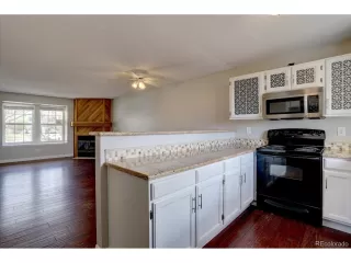 Photo #5: 4830137 Listing 