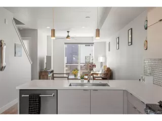 Photo #5: 4830342 Listing 