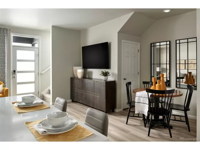 MLS: 4830485 Condo For Sale