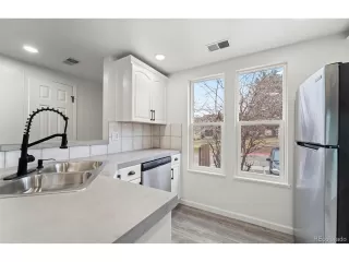 Photo #6: 4830954 Listing 