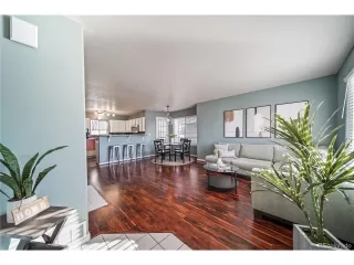 Photo #5: 4831684 Listing 