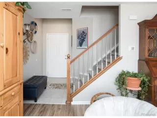 Photo #5: 4832154 Listing